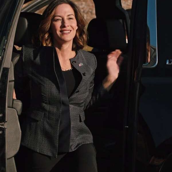 Yellowstone S04 Wendy Moniz Coat