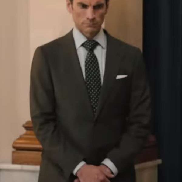 Yellowstone Season 5 Jamies Dutton Grey Coat