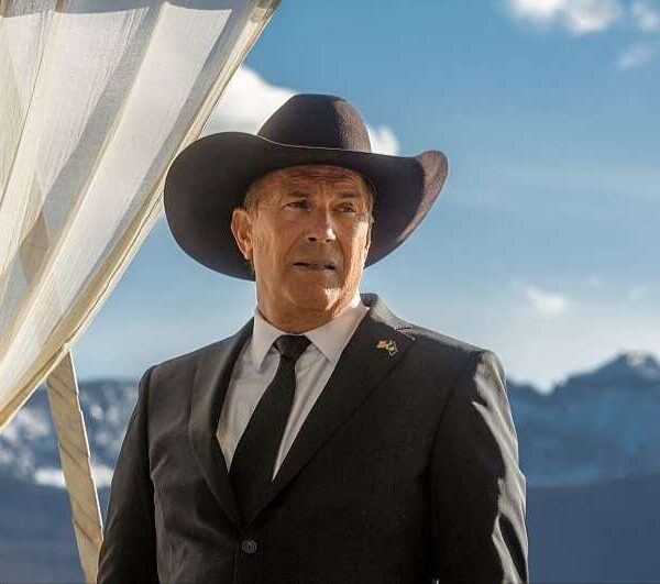Yellowstone Season 5 John Dutton Grey Blazer
