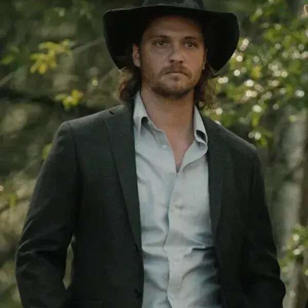 Yellowstone Season 5 Kayce Dutton Blazer